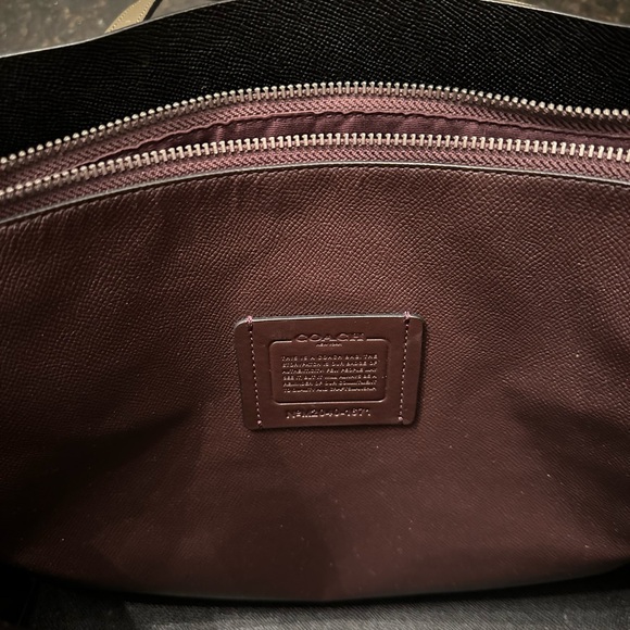 Coach Bag .Olive Green leather . Excellent - Picture 11 of 11